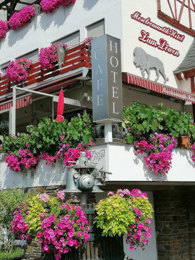 Moselromantik-Hotel Zum Loewen Едигер-Елер Екстериор снимка